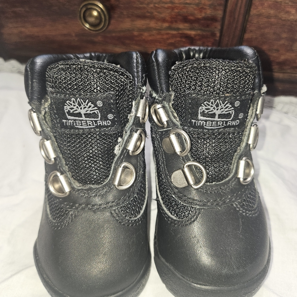 Black leather toddler Timberland boots. Size 4.